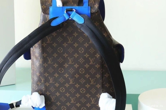 WIS VUITTON LOUIS CHRISTOPHER MM 0203